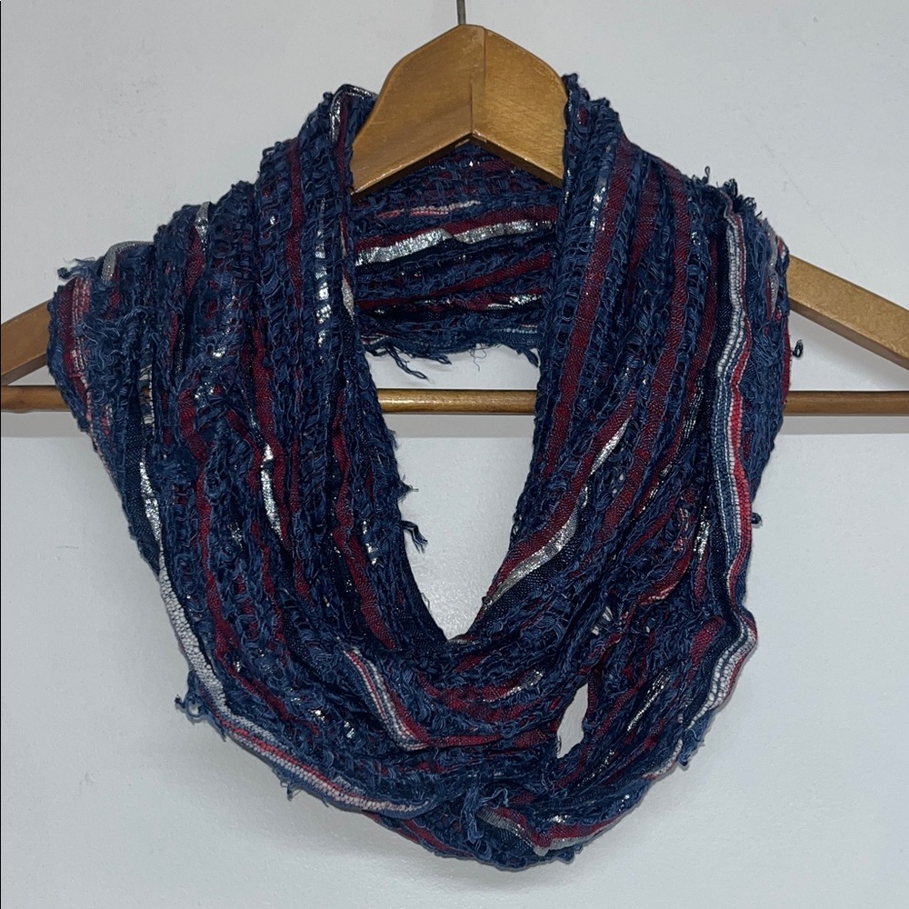 Bohemian Crocheted Style Infinity Scarf, Shimmer Thread #boho #americana #indie